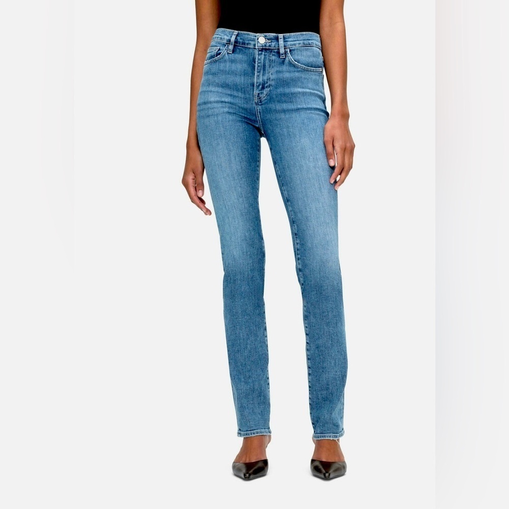 Frame Le High Straight Dark Wash Jeans Size 25. Style# LH51793.